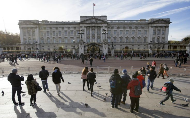Συνελήφθη 30χρονος για την επίθεση έξω από το Μπάκιγχαμ